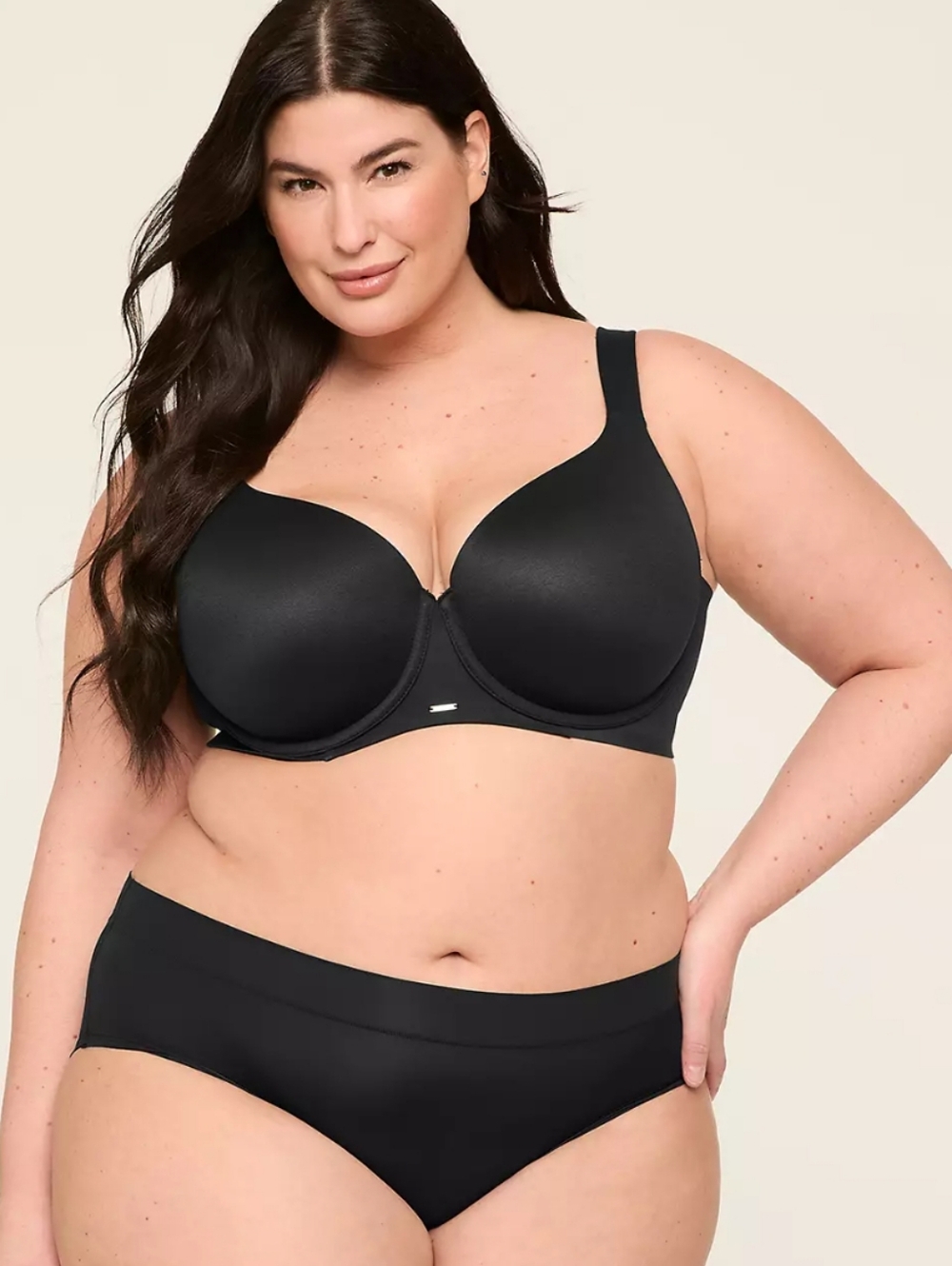 THREE Cacique Seamless Molded Bras - Nude and Black Set